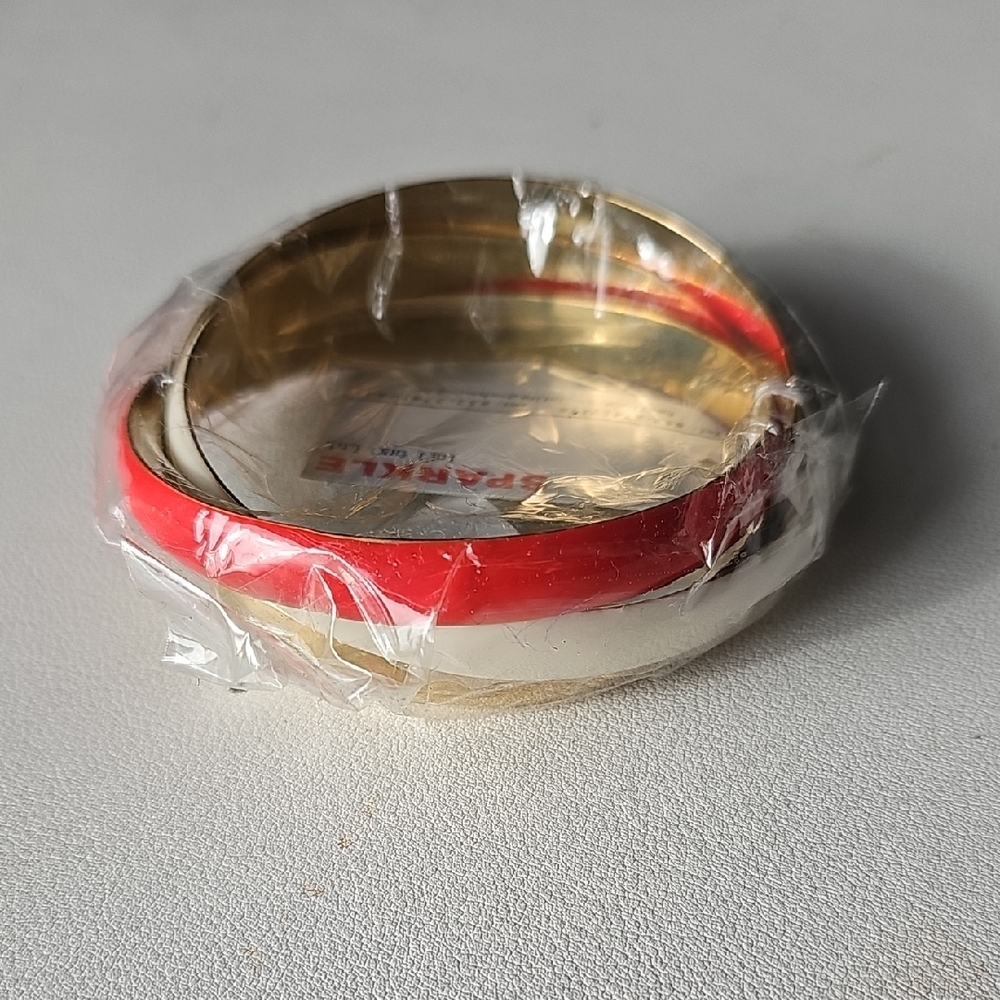 Women's High Polished Trinity Bangle Bracelet - Picture 3 of 3